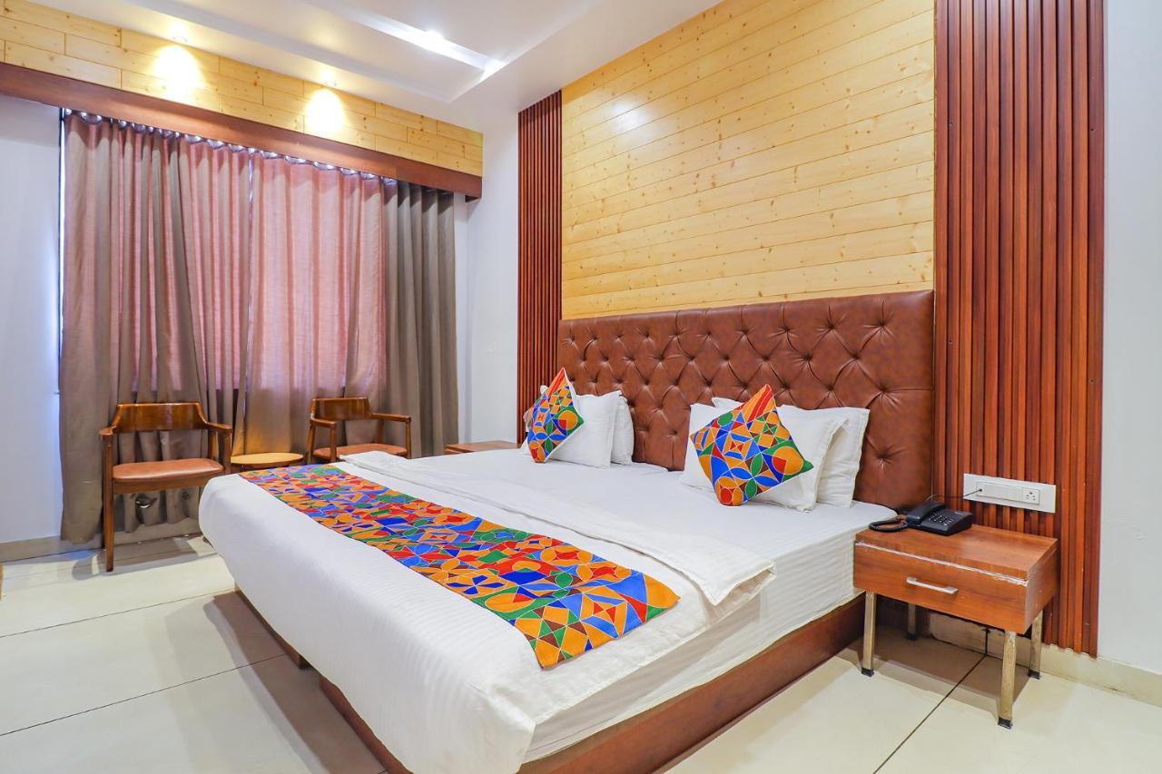 Fabhotel Grand Arya Patna  Eksteriør bilde